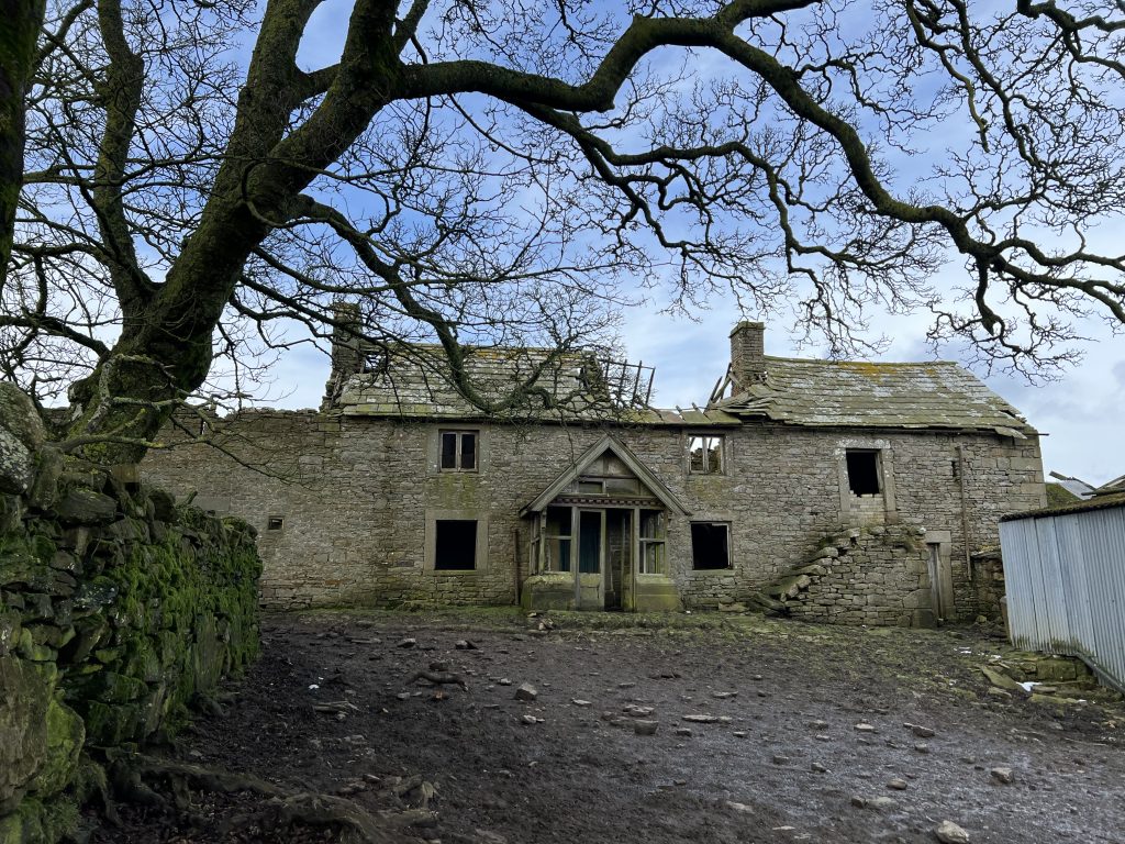 Picture of Pedham's Oak - an abandoned farmhouse on Edmundbyers Common